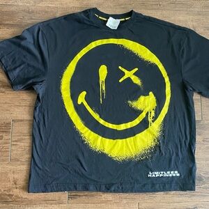 Smiley Workd XL Black and Yellow Graphic T-Shirt NWT